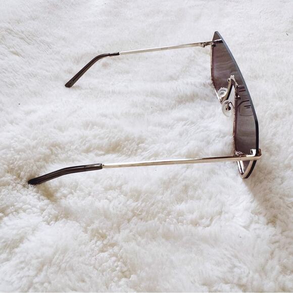 Kalia Clear Black Rimless Sleek Sunglasses - Picture 7 of 11